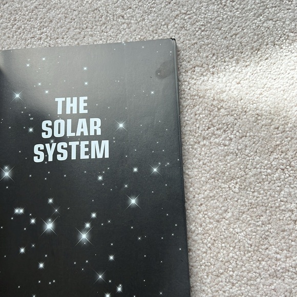 Scholastic- The Solar System Book - Picture 7 of 10